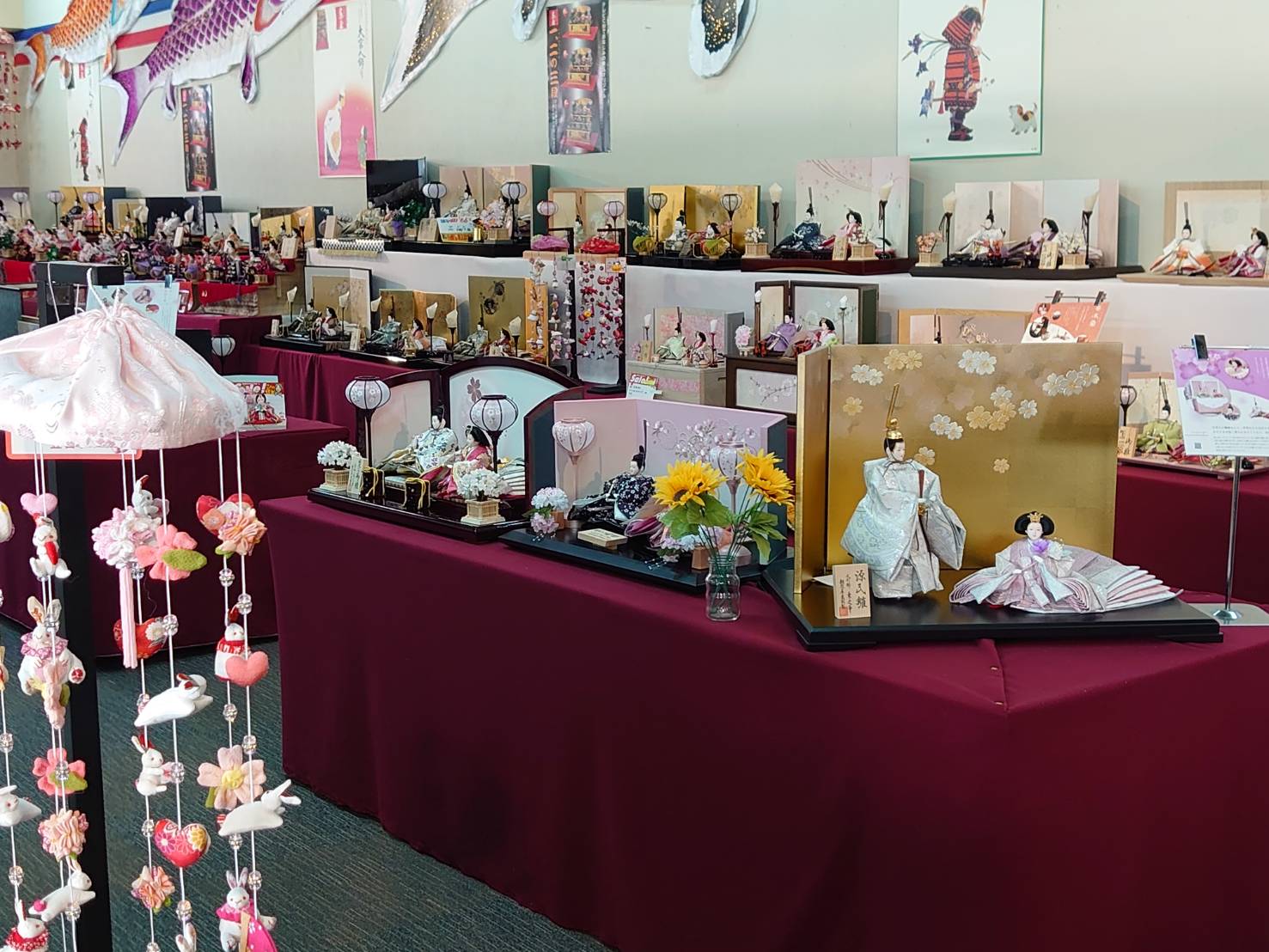登日家具店 店内の様子