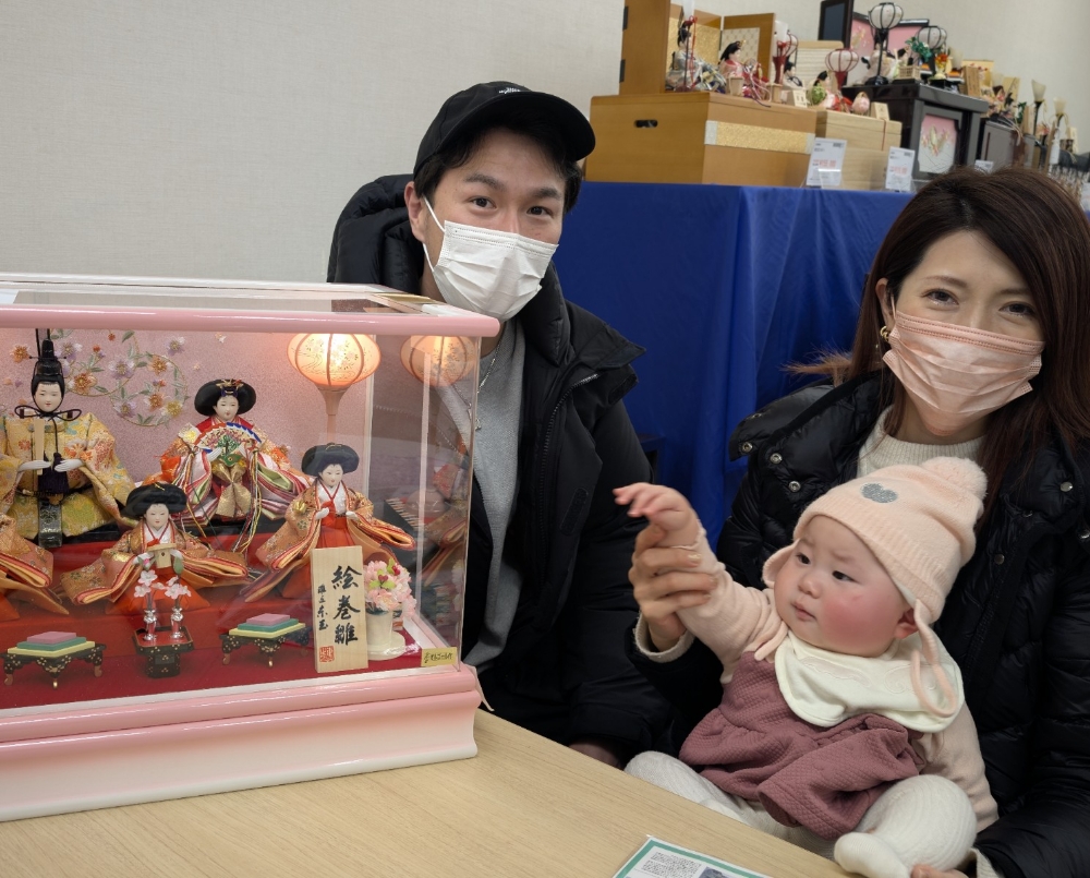 雛人形合同展示会の様子