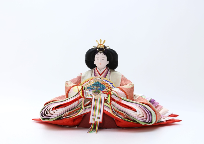 龍村裂 親王飾り「糸屋輪宝」のお姫さまを360度から見る