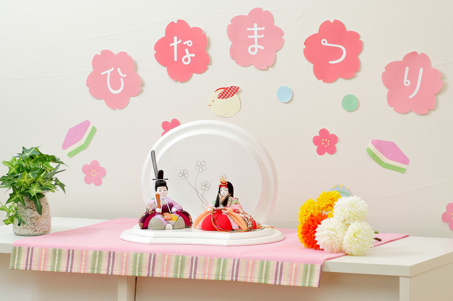 お雛様だけではない、ひな祭りの飾り付け！知っておきたいつるし雛や 