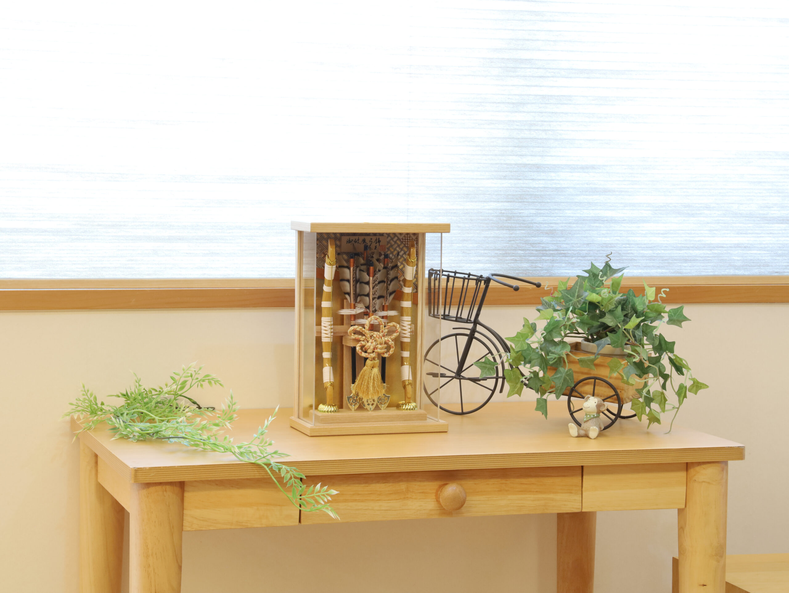 つるし飾りと鯉のぼり